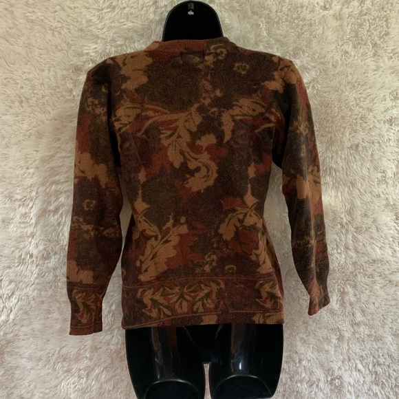 Vintage Wool Feeling Tapestry Print Crew Neck Sweater. - Picture 5 of 8